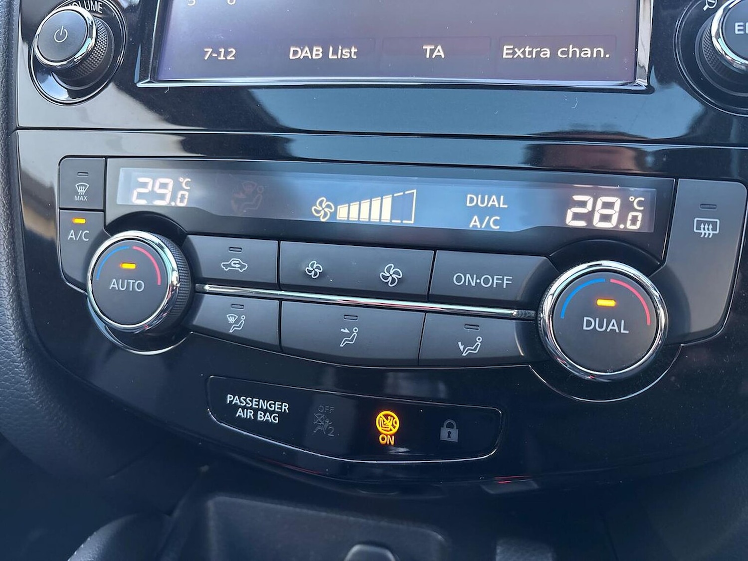 Used Nissan Qashqai 2018 for sale - 76741221: Photo 12