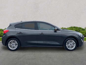 Used Ford Focus 2021 for sale - 76225084: Photo