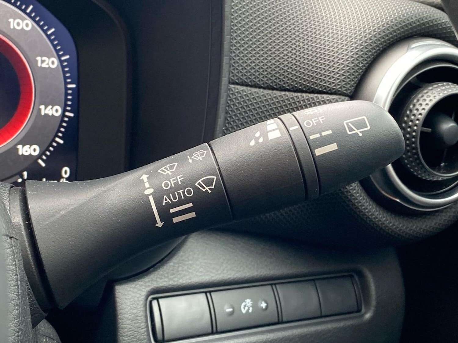 Used Nissan Juke 2025 for sale - 78194762: Photo 28