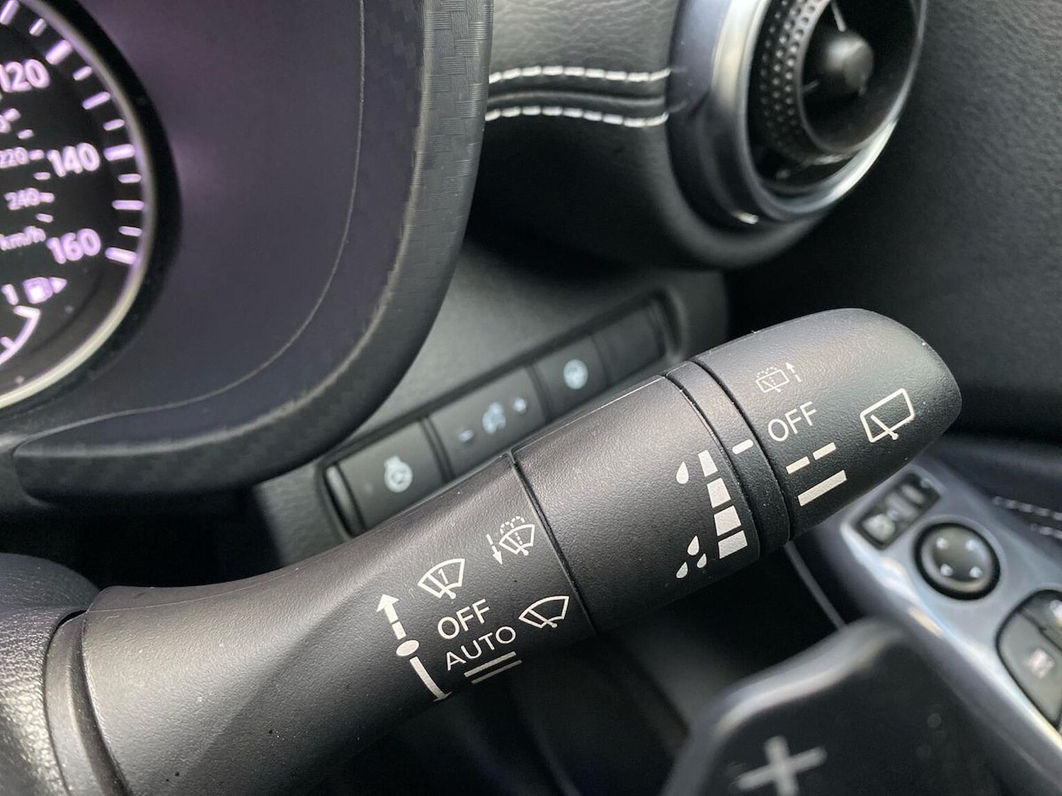 Used Nissan Juke 2024 for sale - 76687304: Photo 28