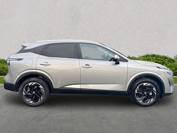 Used Nissan Qashqai 2025 for sale - 76490510: Photo