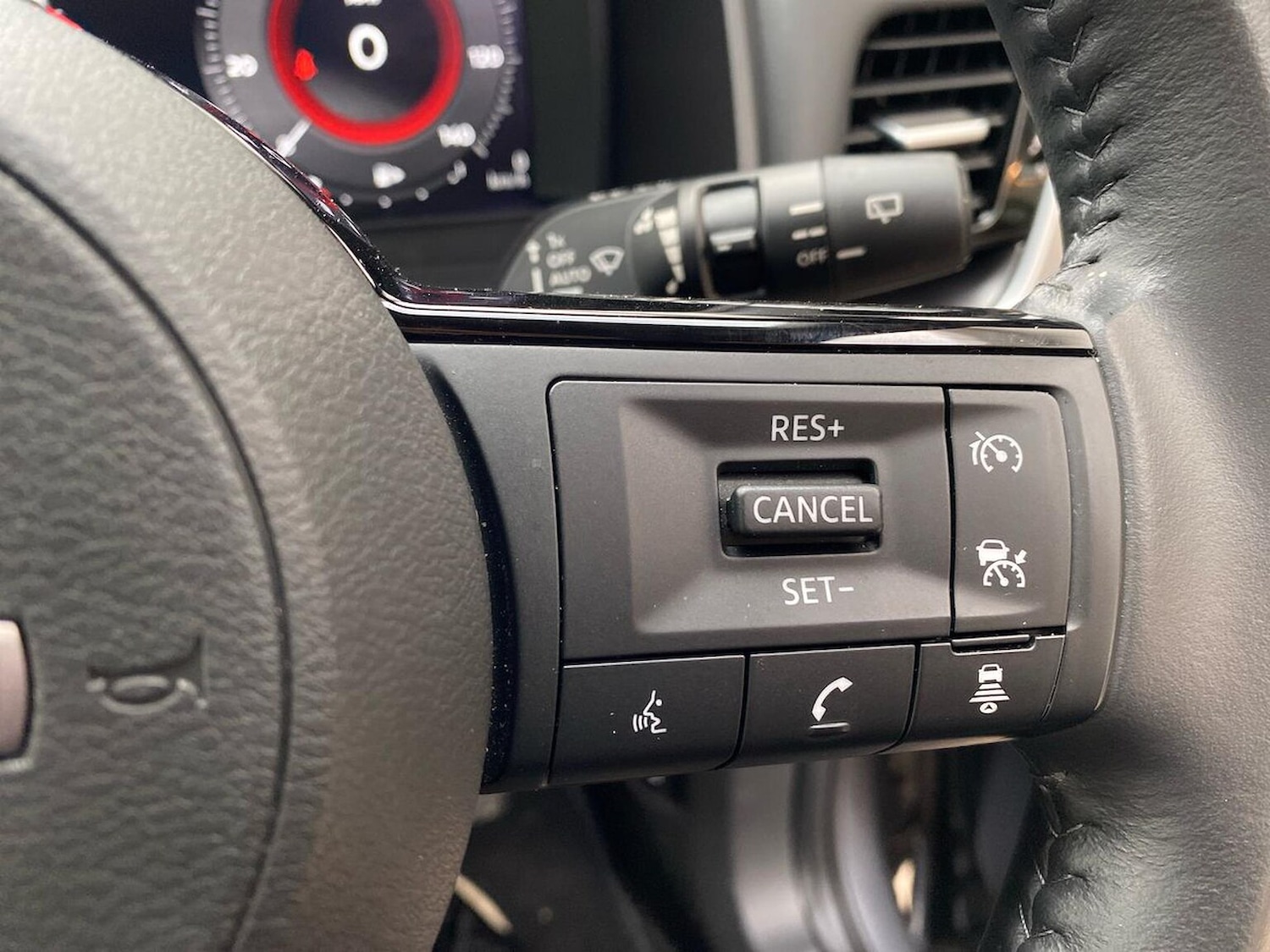 Used Nissan X-Trail 2024 for sale - 76149492: Photo 26