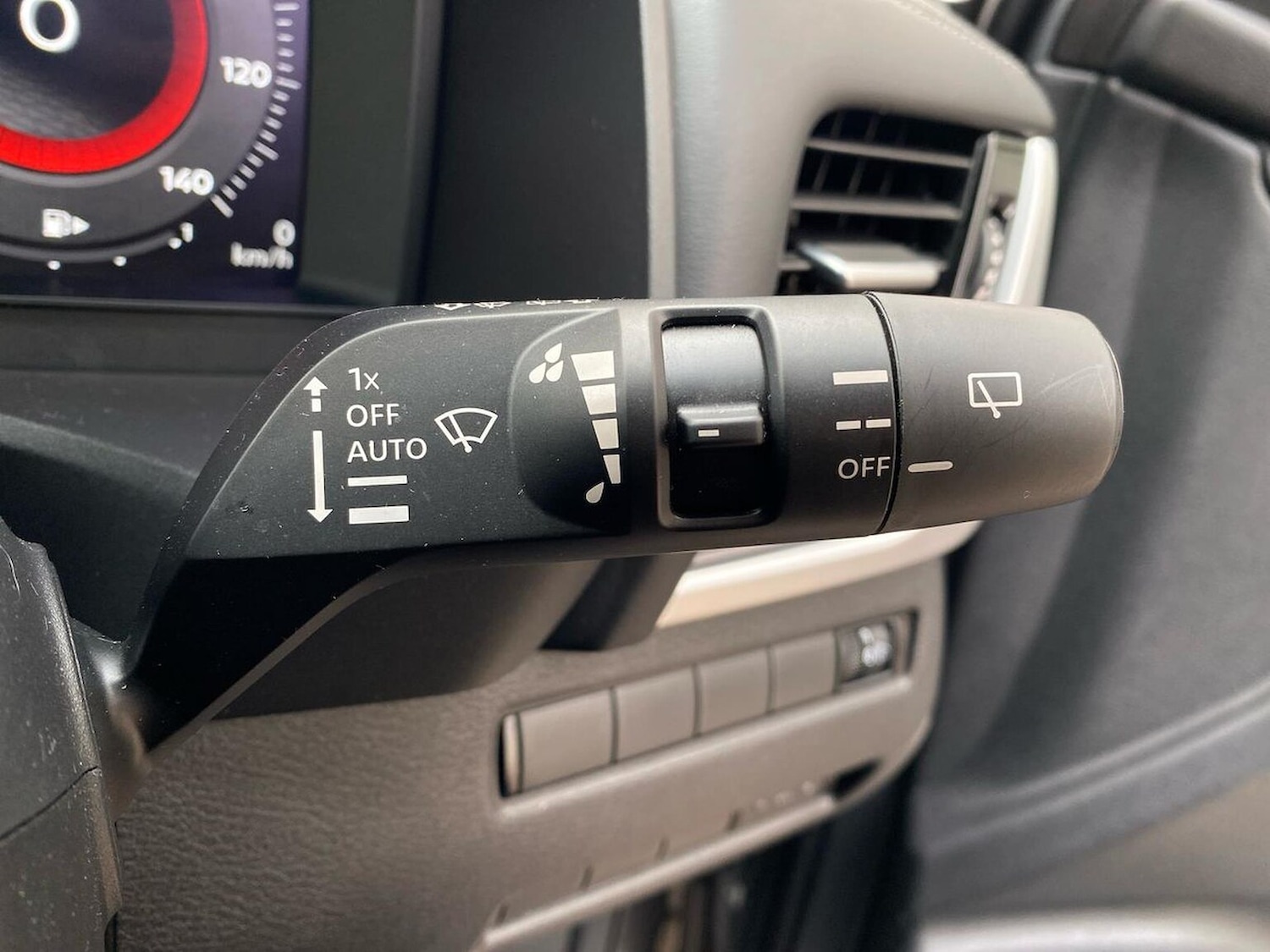 Used Nissan X-Trail 2024 for sale - 76149492: Photo 28