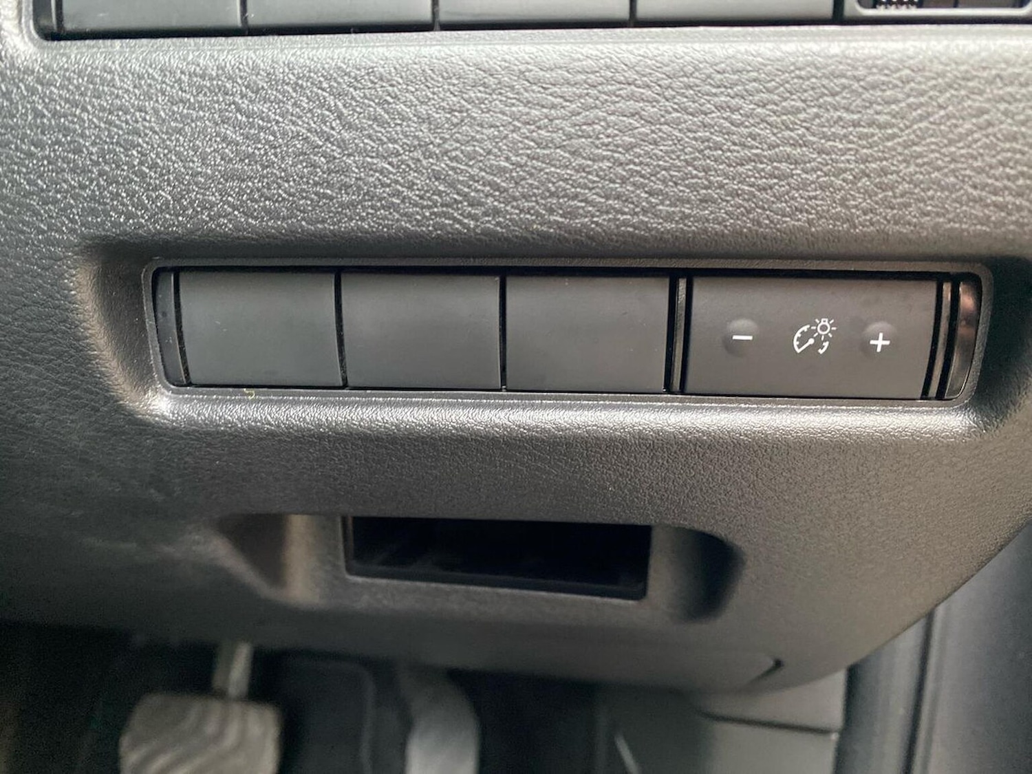 Used Nissan X-Trail 2024 for sale - 76149492: Photo 42