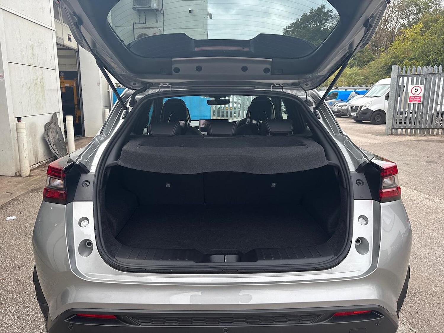 Used Nissan Juke 2024 for sale - 76128950: Photo 17