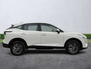 Used Nissan Qashqai 2023 for sale - 79720225: Photo
