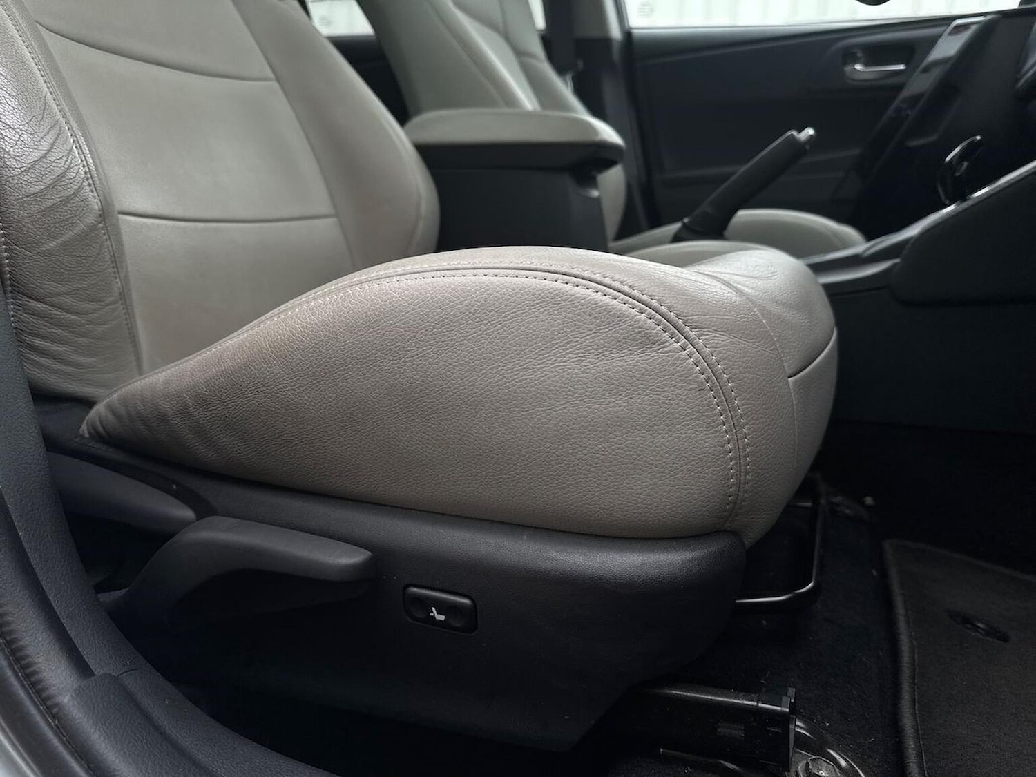 Used Toyota Auris 2016 for sale - 76149400: Photo 30