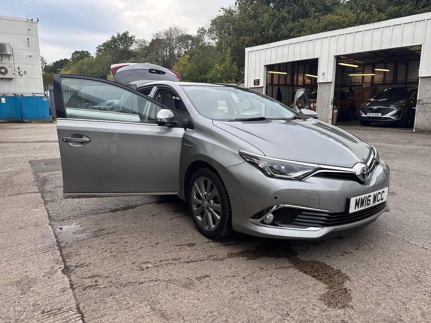 Used Toyota Auris 2016 for sale - 76149400: Photo 40