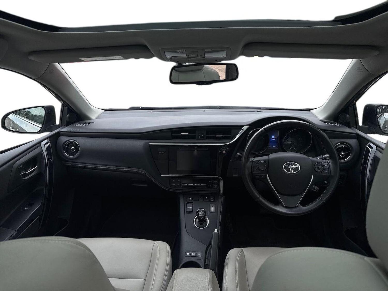 Used Toyota Auris 2016 for sale - 76149400: Photo 8