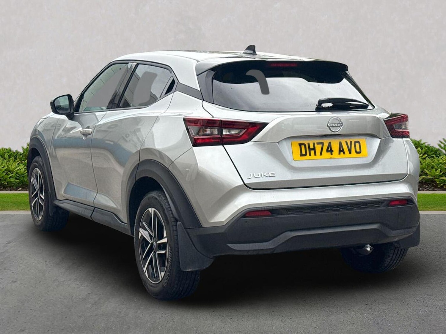 Used Nissan Juke 2024 for sale - 76149402: Photo 2