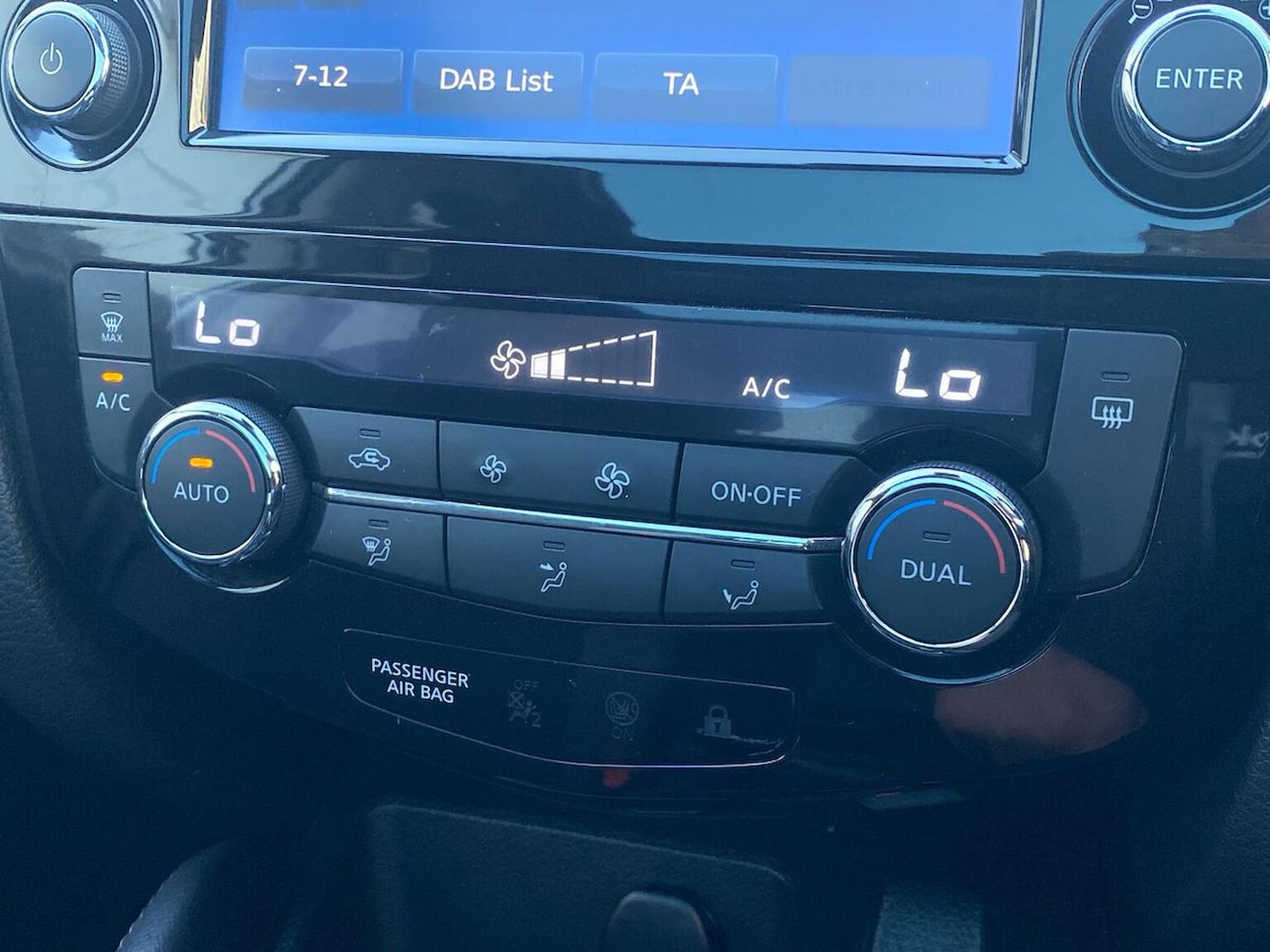 Used Nissan Qashqai 2017 for sale - 76527329: Photo 12