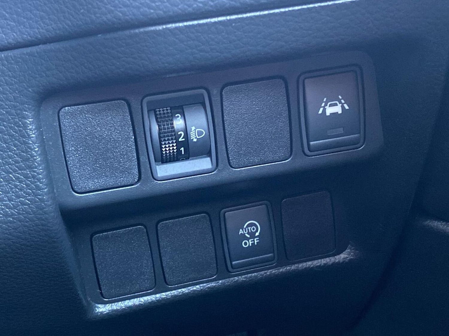 Used Nissan Qashqai 2017 for sale - 76527329: Photo 22