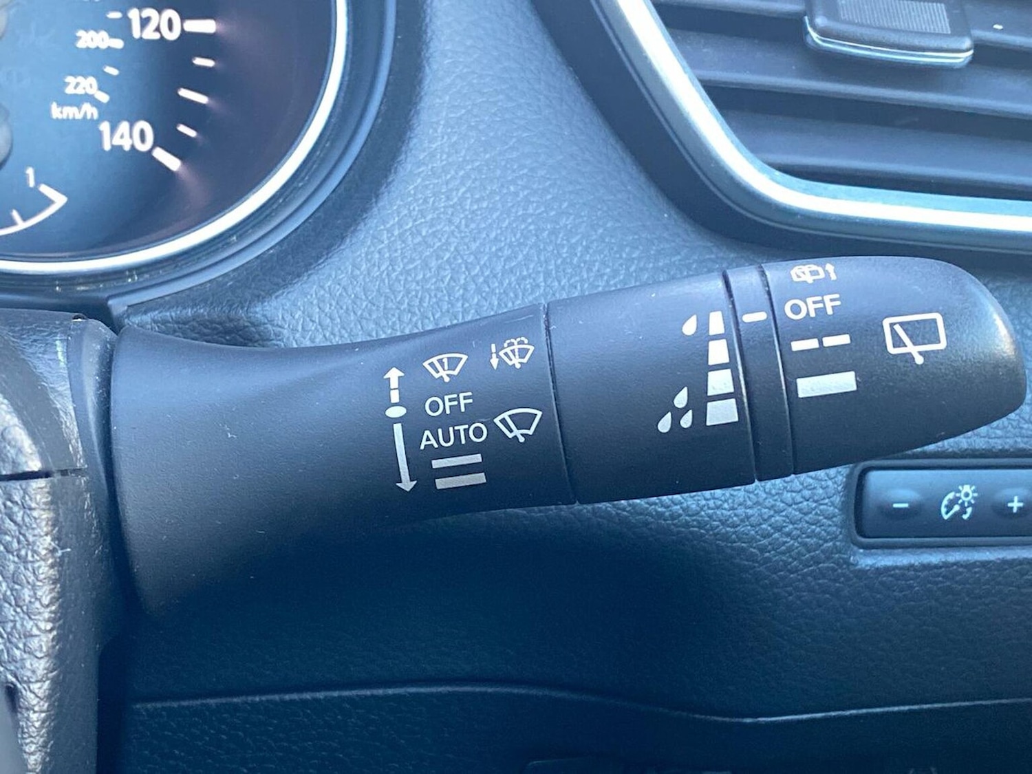 Used Nissan Qashqai 2017 for sale - 76527329: Photo 28