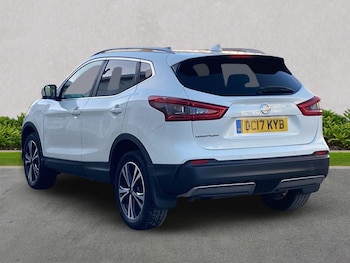 Used Nissan Qashqai 2017 for sale - 76527329: Photo
