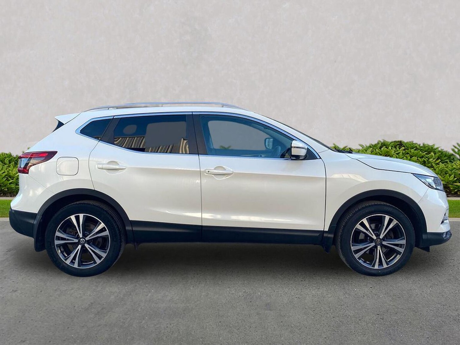 Used Nissan Qashqai 2017 for sale - 76527329: Photo 3