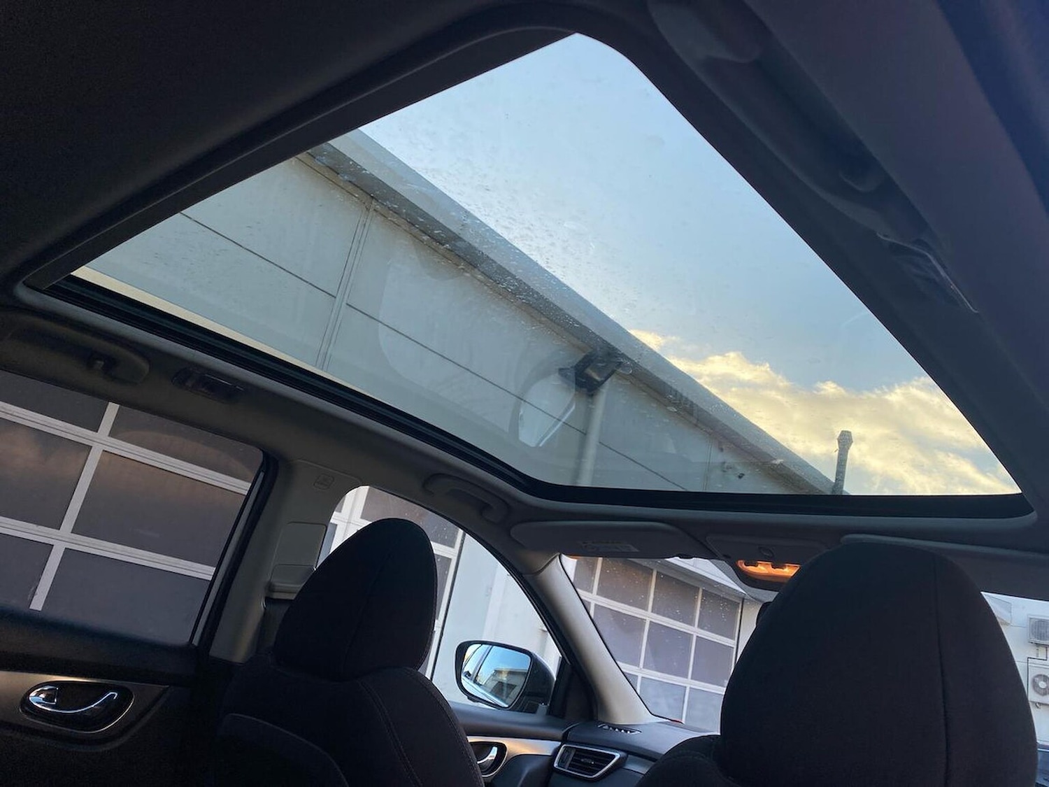 Used Nissan Qashqai 2017 for sale - 76527329: Photo 32