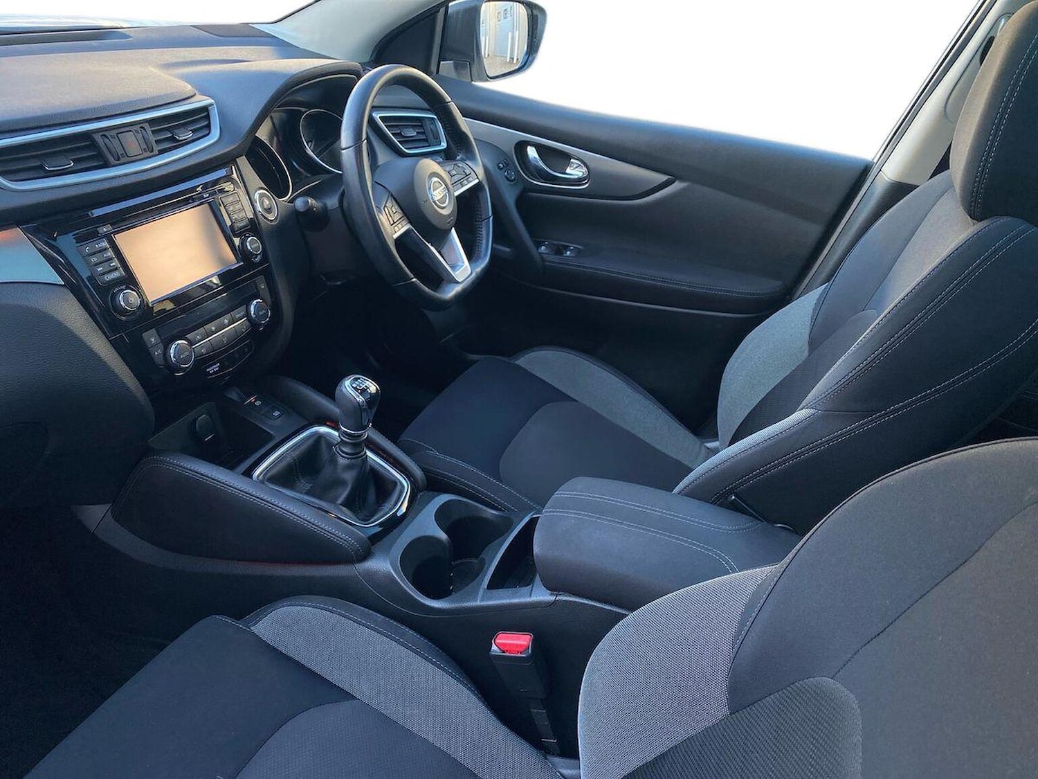 Used Nissan Qashqai 2017 for sale - 76527329: Photo 7