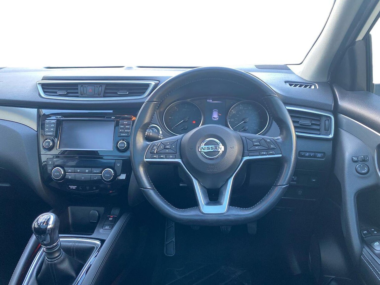 Used Nissan Qashqai 2017 for sale - 76527329: Photo 9