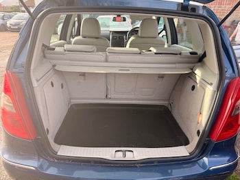 Used Mercedes-Benz A-Class 2010 for sale - 76464417: Photo