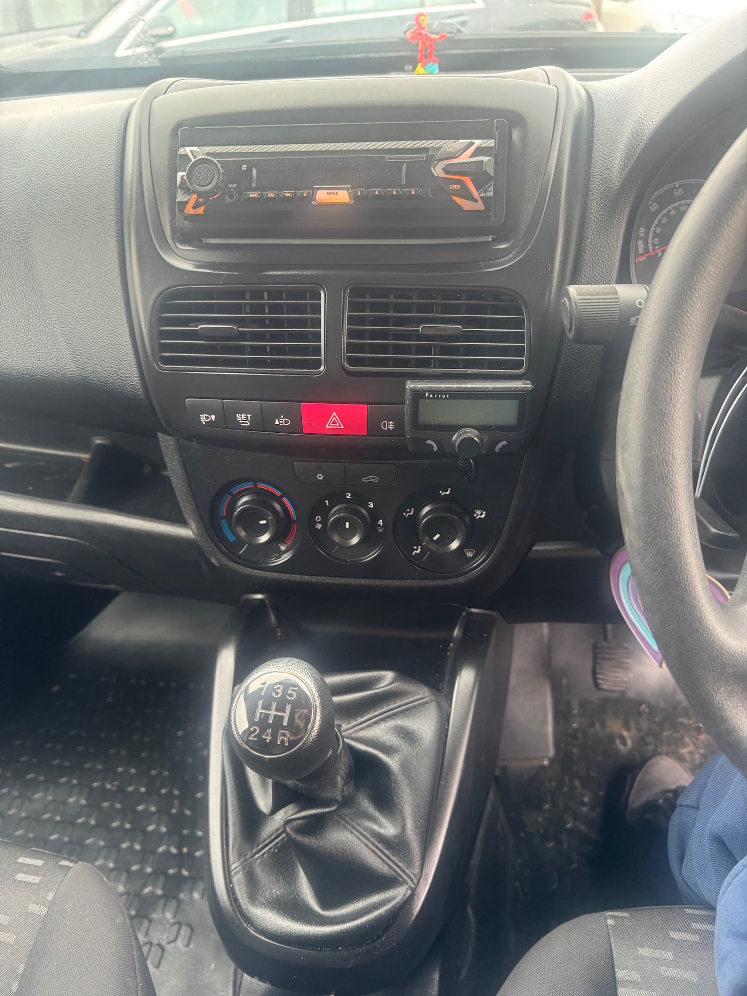 Used Vauxhall Combo 2014 for sale - 76352334: Photo 7