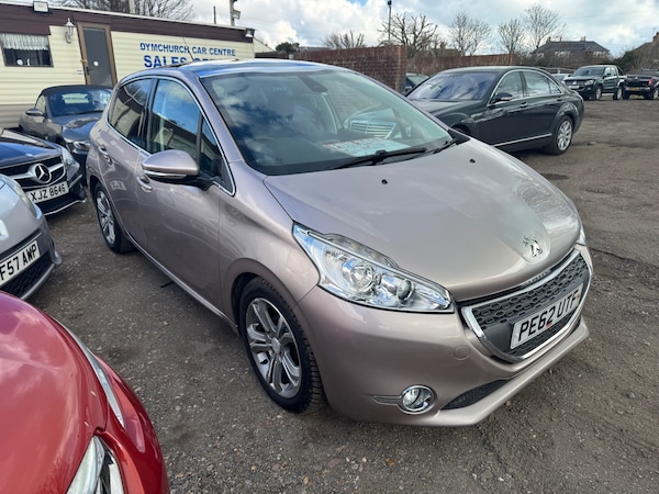 Used Peugeot 208 2012 for sale - 74023857: Photo 2