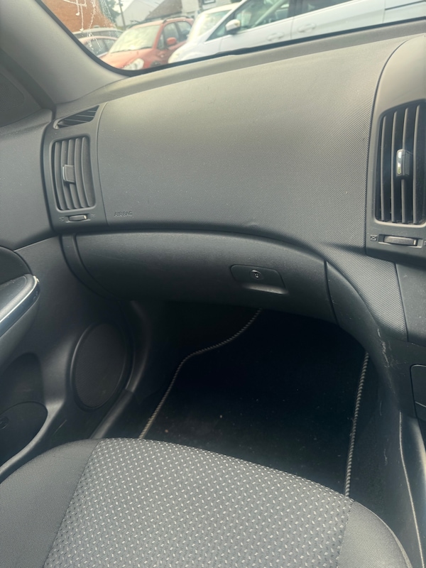 Used Hyundai i30 2010 for sale - 75662885: Photo 7