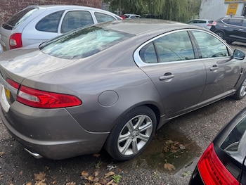 Used Jaguar XF 2011 for sale - 76045706: Photo