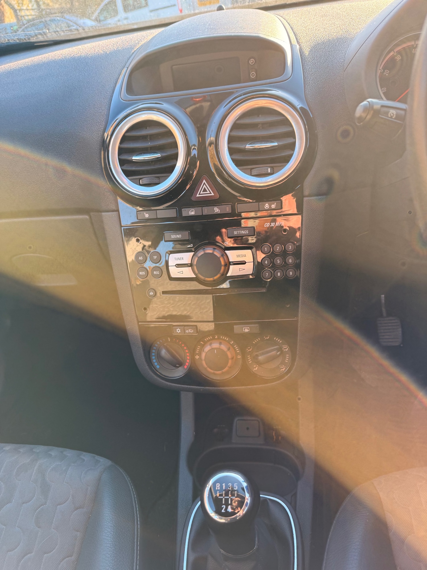 Used Vauxhall Corsa 2013 for sale - 76694368: Photo 8