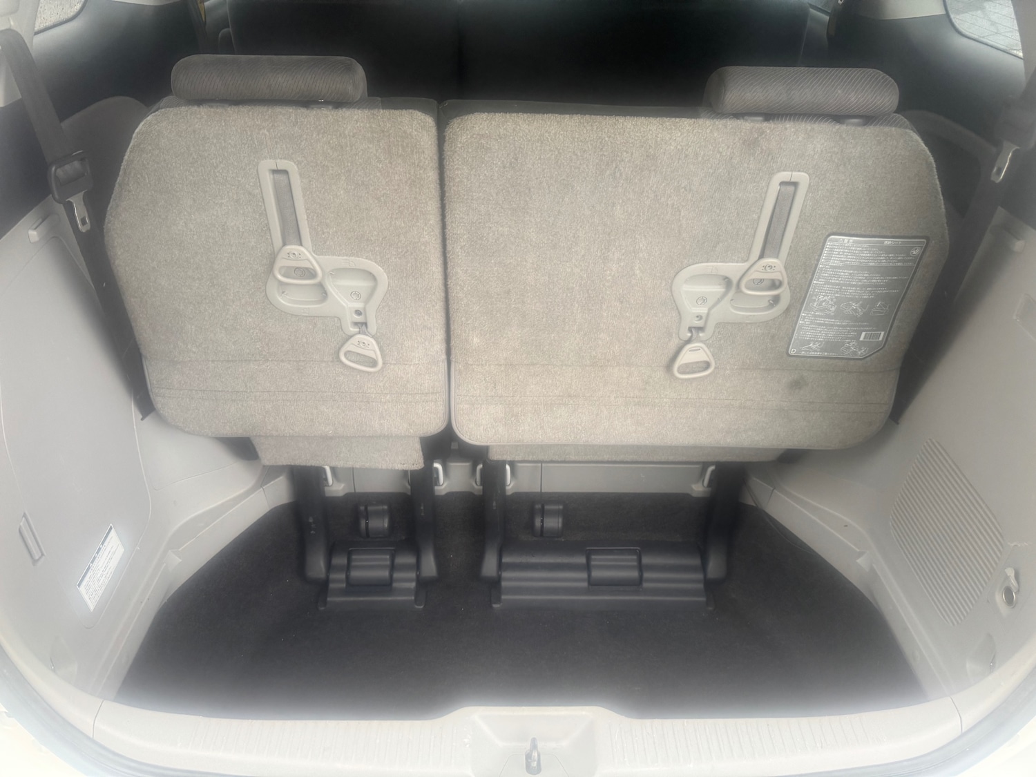 Used Toyota Estima 2021 for sale - 76159689: Photo 4