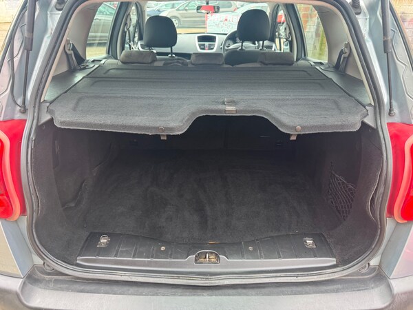 Used Peugeot 207 2009 for sale - 74050376: Photo 5