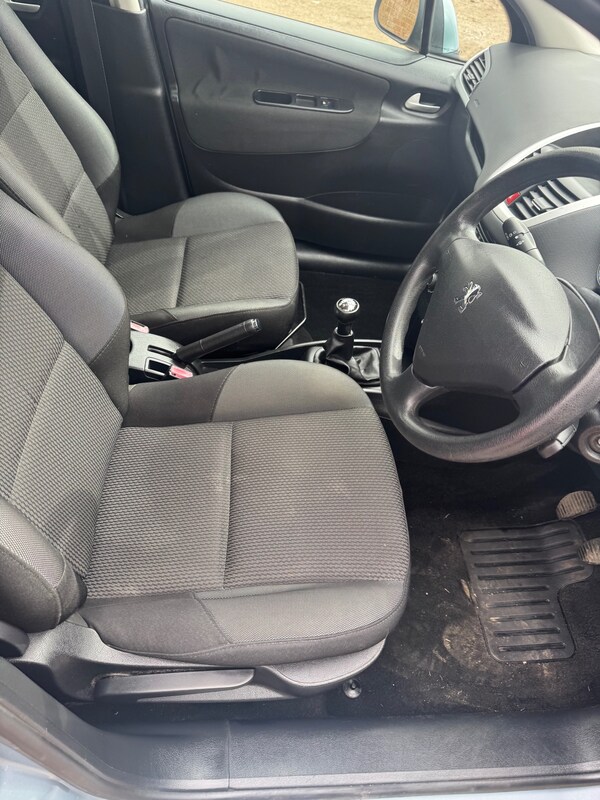Used Peugeot 207 2009 for sale - 74050376: Photo 7