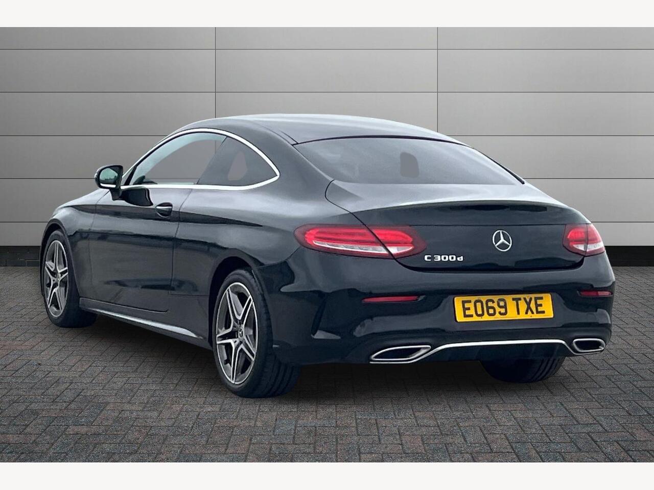 Used Mercedes-Benz C Class 2019 for sale - 78005118: Photo 2