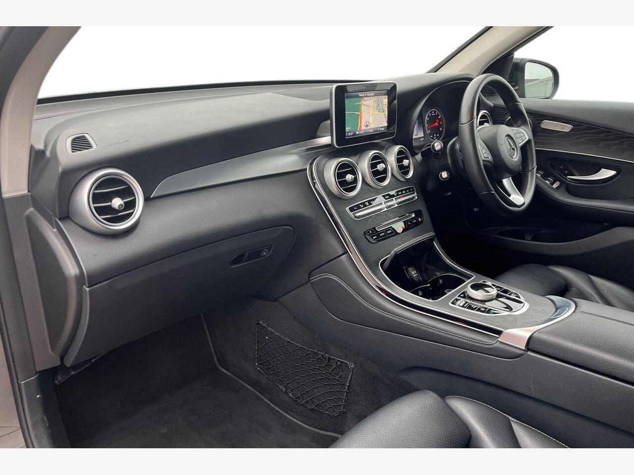 Used Mercedes-Benz GLC 2018 for sale - 77293062: Photo 9