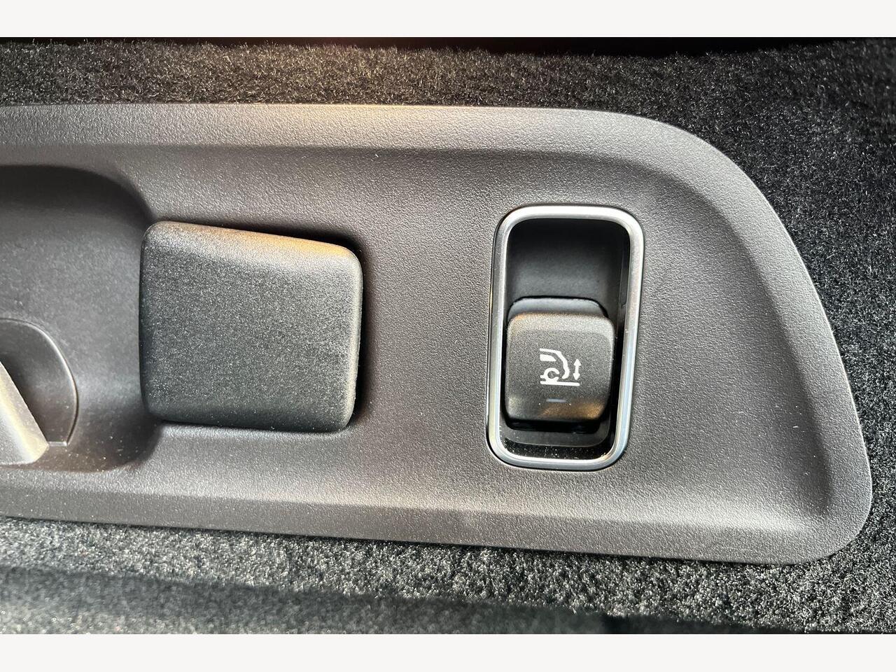 Used Mercedes-Benz GLE 2025 for sale - 77218429: Photo 18