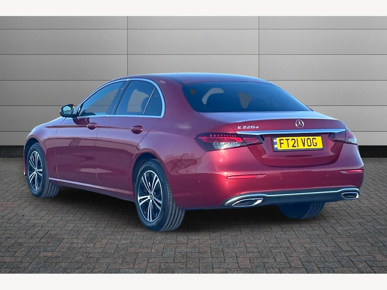 Used Mercedes-Benz E Class 2021 for sale - 76954164: Photo 2