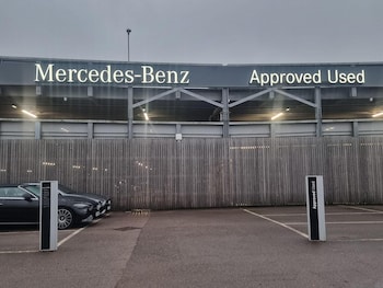 2023 (13) - GLB 200d AMG Line Premium + Night Ed 5dr 8G-Tronic