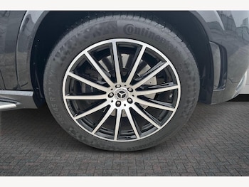 Used Mercedes-Benz GLS 2023 for sale - 77634536: Photo