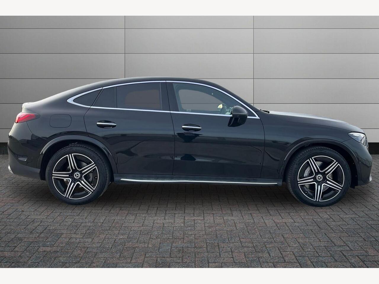 Used Mercedes-Benz GLC 2025 for sale - 77613921: Photo 3