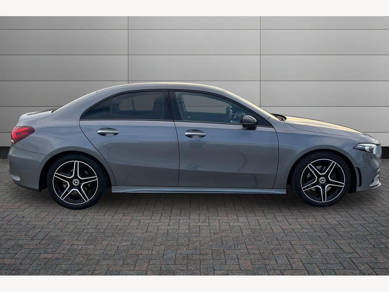 Used Mercedes-Benz A-Class 2022 for sale - 76673909: Photo 3