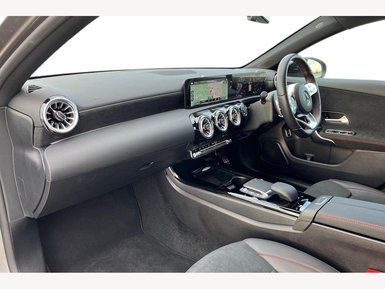 Used Mercedes-Benz A-Class 2022 for sale - 76673909: Photo 9