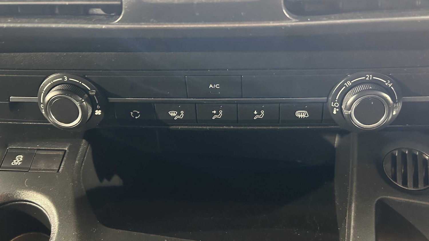 Used Vauxhall Combo 2021 for sale - 75581044: Photo 21