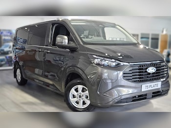 Used Ford Tourneo Custom 2025 for sale - 77648958: Photo