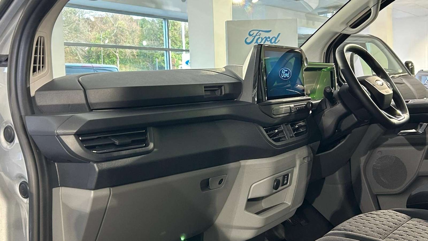 Used Ford Transit Custom for sale - 76915993: Photo 24