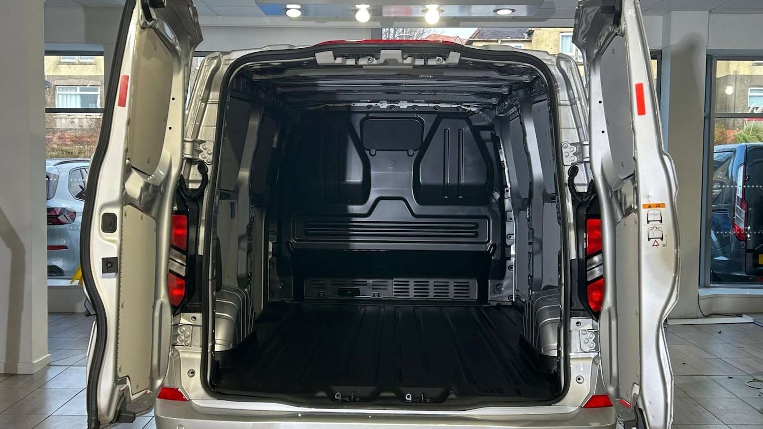 Used Ford Transit Custom for sale - 76915993: Photo 32