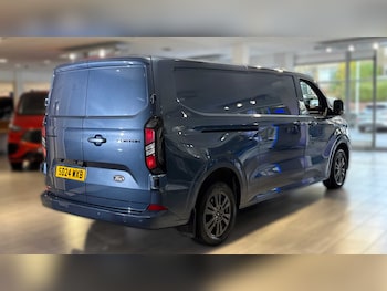 Used Ford Transit Custom 2024 for sale - 77068606: Photo