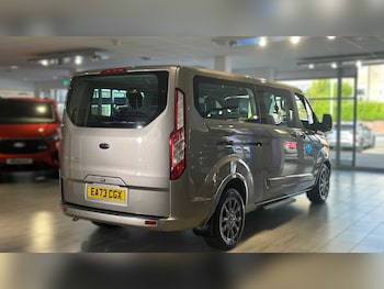 Used Ford Tourneo Custom 2023 for sale - 76156122: Photo