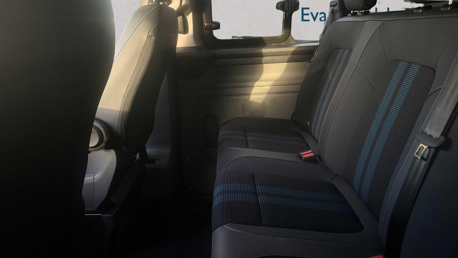 Used Ford Transit Custom 2024 for sale - 77589190: Photo 2