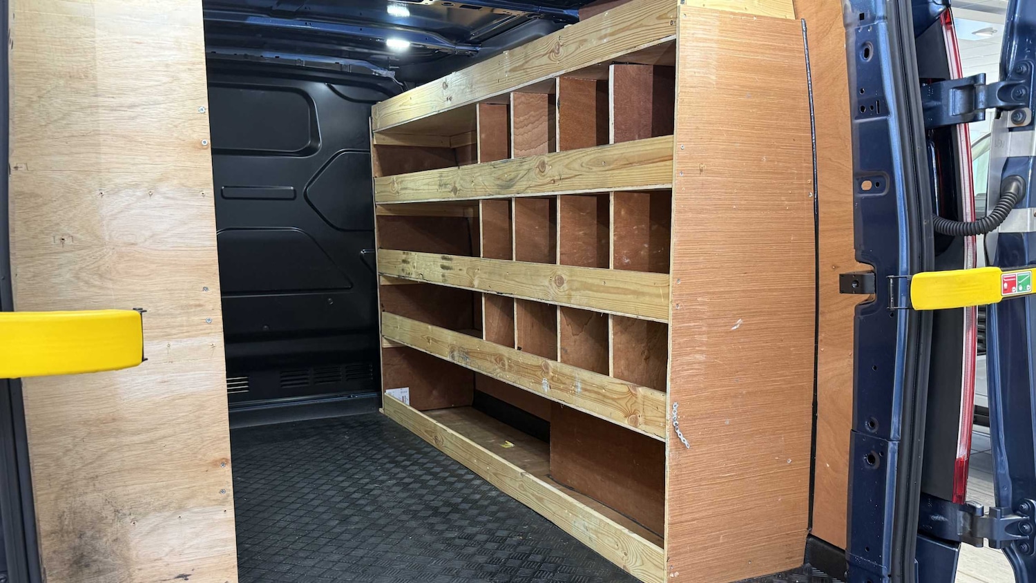 Used Ford Transit Custom 2021 for sale - 75993907: Photo 21