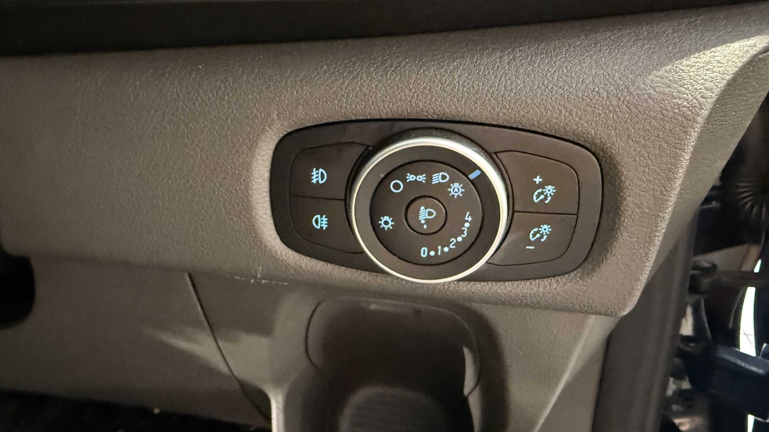 Used Ford Transit Custom 2021 for sale - 75993907: Photo 31