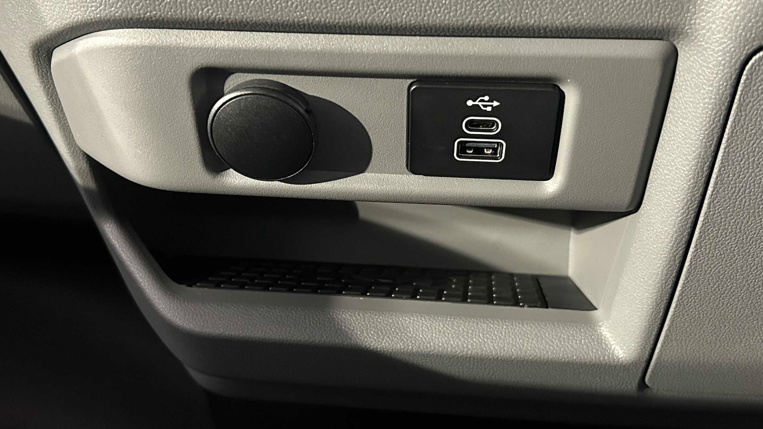 Used Ford E-Transit Custom for sale - 77649061: Photo 30